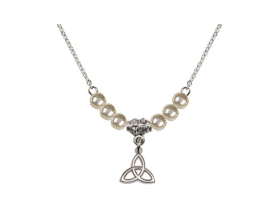 N02 / Faux Pearl Beads<br>5100 - Trinity Irish Knot